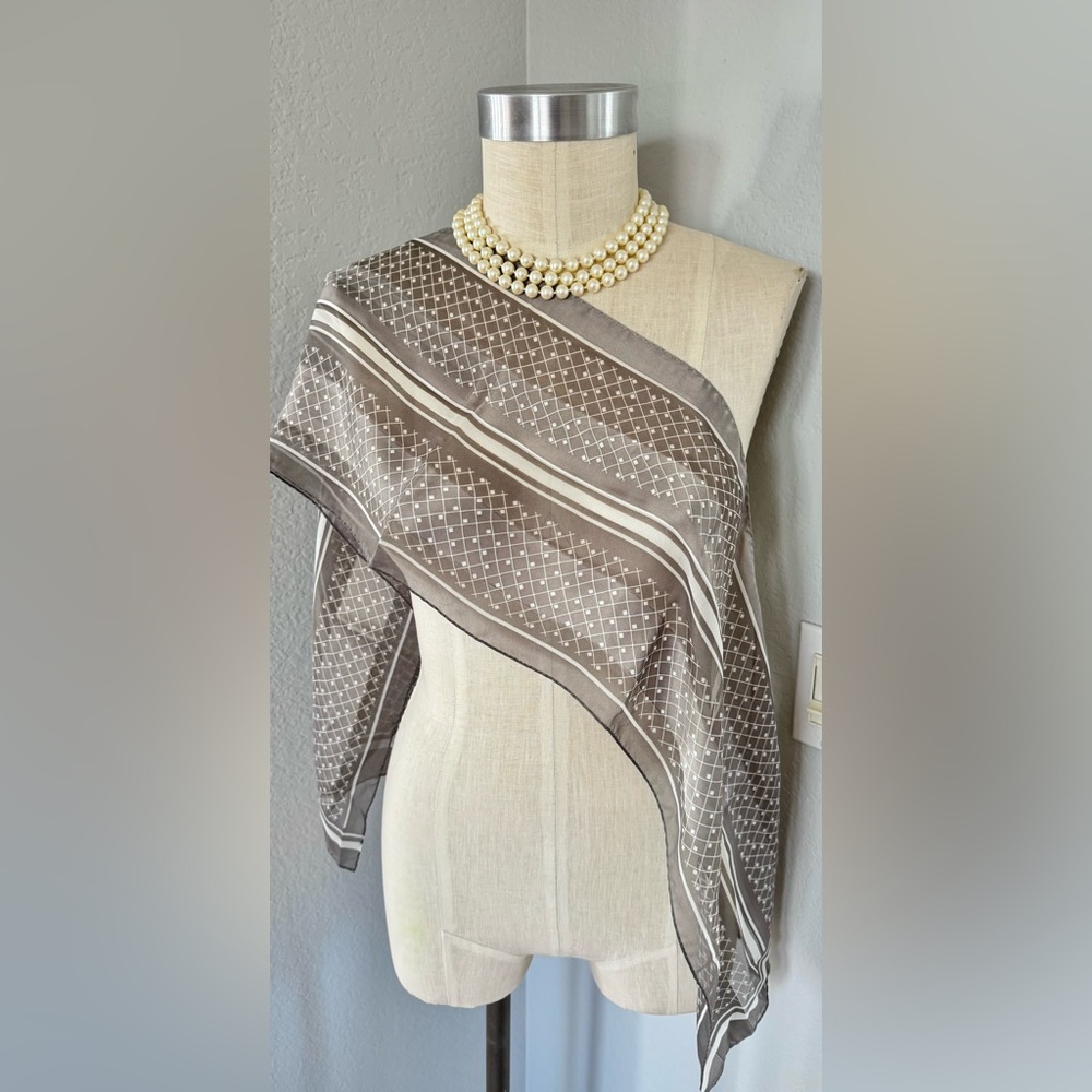 Liz Claiborne Grey Scarf 52”x10”